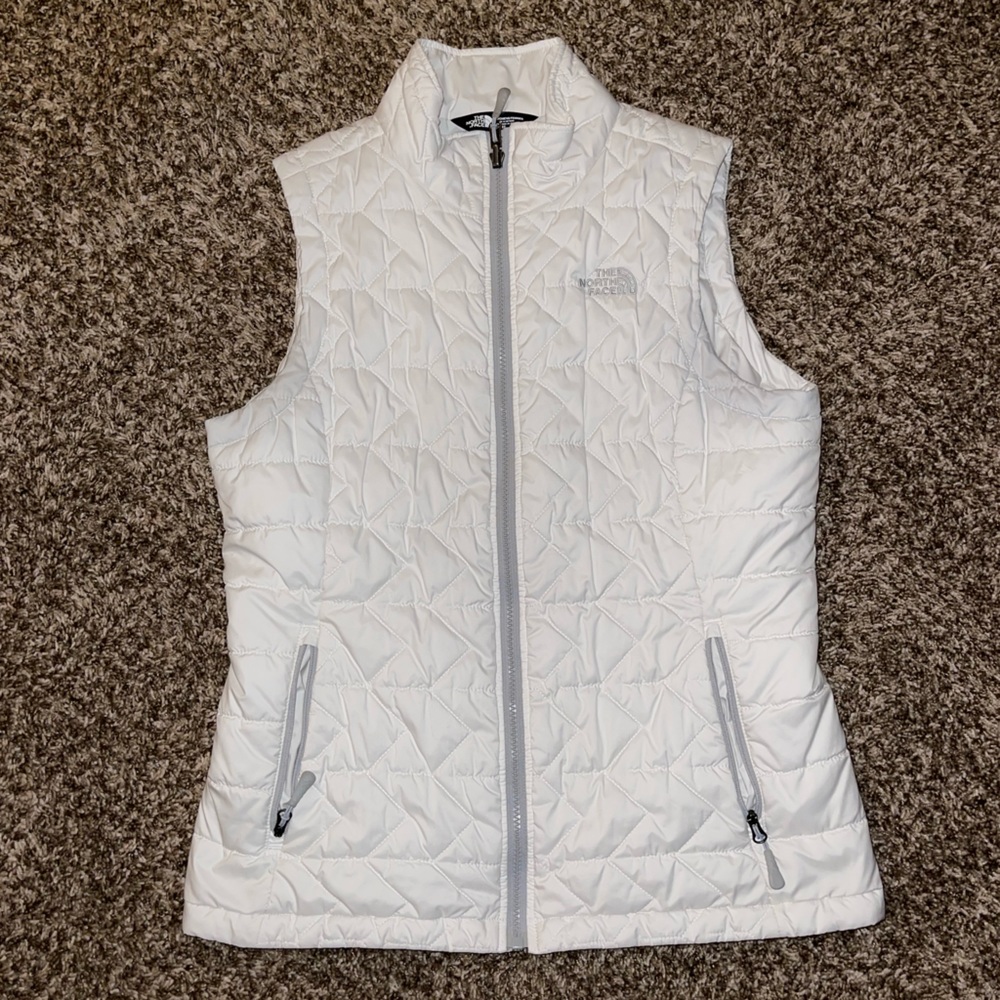 Women’s Medium North Face Vest